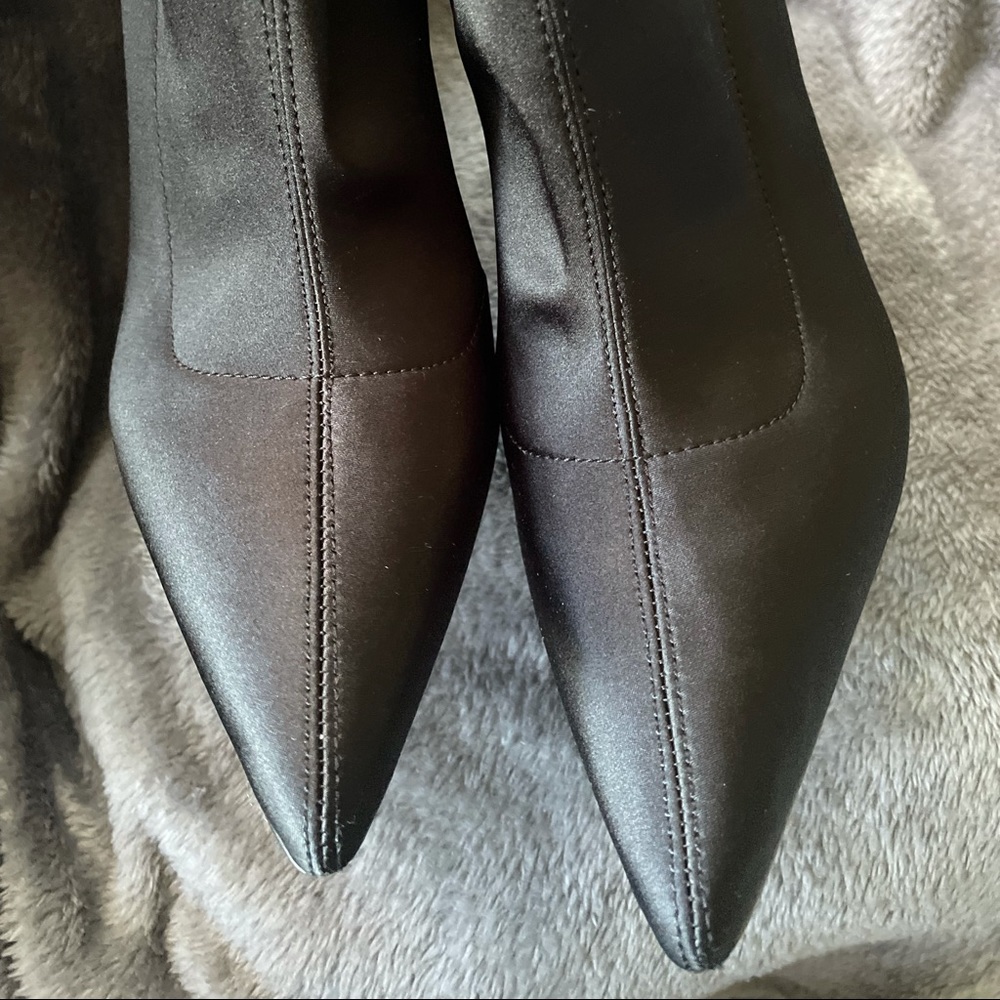 Aldo Stretchy Satin Look Pointy Toe Bootie size 9 - Picture 3 of 11